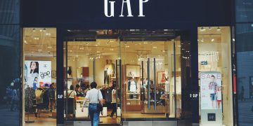 The Denim Wars of 2025: How American Eagle and Gap Redefined Fashion Advertising