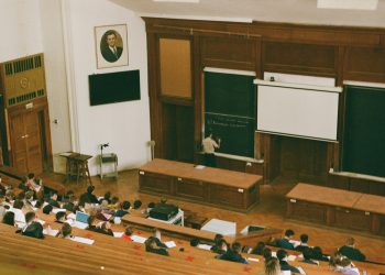 US Warns Students: Don’t Skip Class or Lose Your Visa