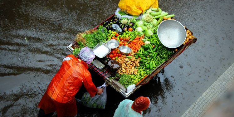 Xi Orders Rescue as Floods Hit Northwest China