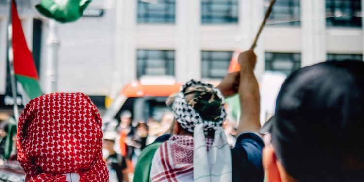 UK Authorities Arrest Hundreds at Demonstration Opposing Palestine Action Ban