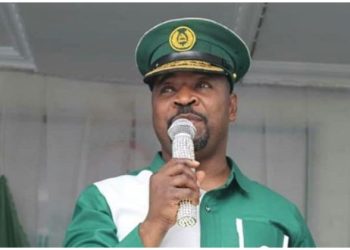 Why Is MC Oluomo Pleading for Kwam 1?
