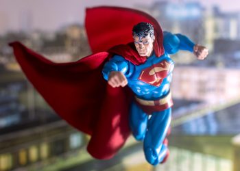 Former Superman Actor Dean Cain Announces His Training to Become ICE Agent