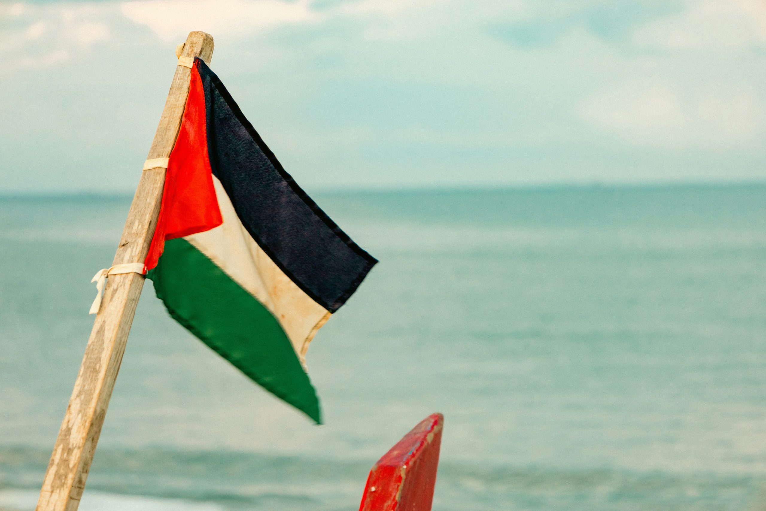 Hamas Refuses to Disarm Without Independent Palestinian State