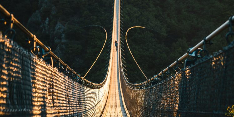 5 Dead in China's Xinjiang Suspension Bridge Collapse After Cable Snaps