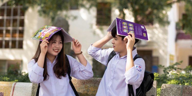 South Korea Enacts Nationwide School Smartphone Ban