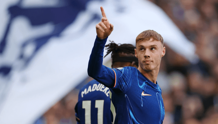 Palmer Scores on Champions League Debut but Chelsea Fall to Bayern
