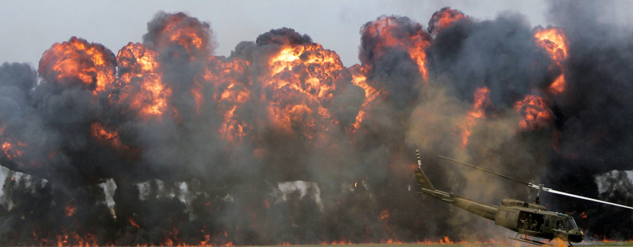 Pakistan Bomb Blast: 15 Killed in Suicide Attack Near Jam Kamal Khan Rally in Balochistan
