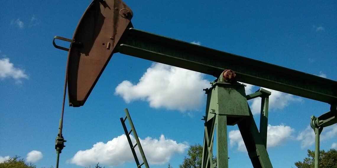 US Signals Iran Oil Sanction Relief—Could India Be the Biggest Winner?
