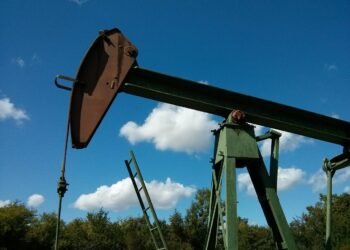 US Signals Iran Oil Sanction Relief—Could India Be the Biggest Winner?