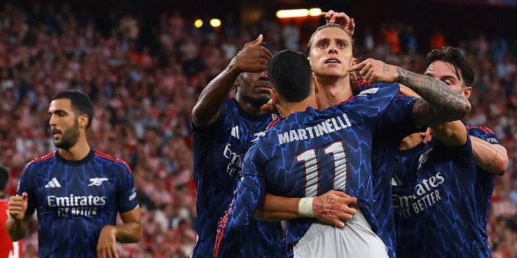 Martinelli Strikes Late as Arsenal Hold Man City in Title Race Clash