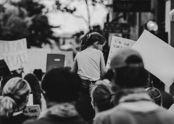 Will Protests Stop the Bill That Could Grant Bolsonaro Amnesty?