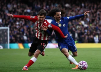 Sunderland Stun Chelsea with Late Winner to Climb Second in Premier League
