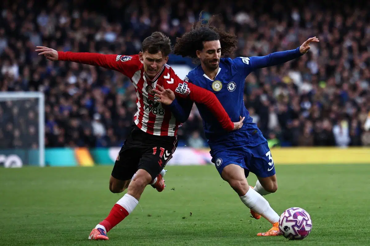 Sunderland Stun Chelsea with Late Winner to Climb Second in Premier League