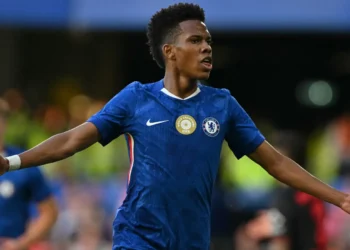 Estêvão Strikes Late as Chelsea Stun Liverpool at Stamford Bridge