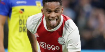 Arsenal Open Discussions With Jurriën Timber As Defensive Options Surge