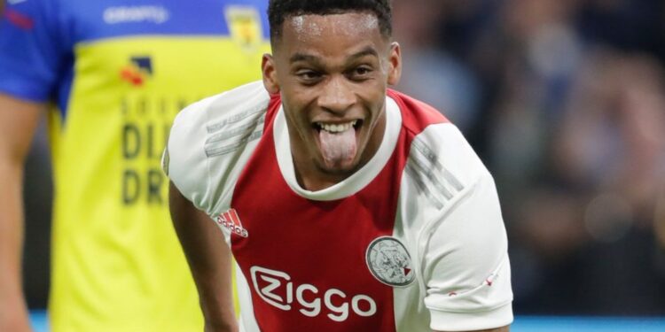 Arsenal Open Discussions With Jurriën Timber As Defensive Options Surge