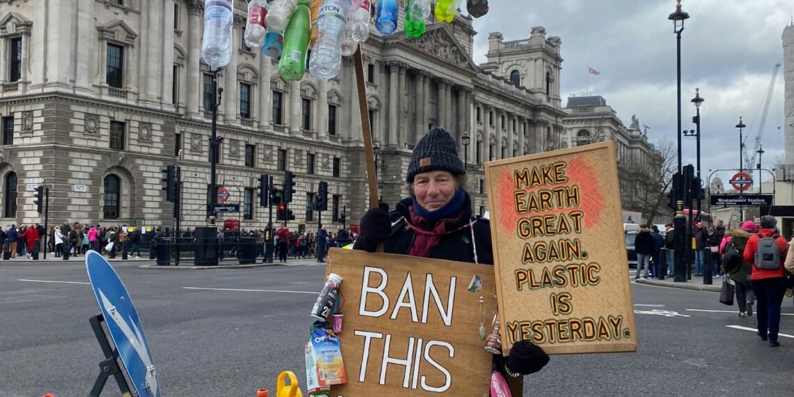 “We Want to Breathe”: Hundreds March in Tunis Over Worsening Pollution Crisis