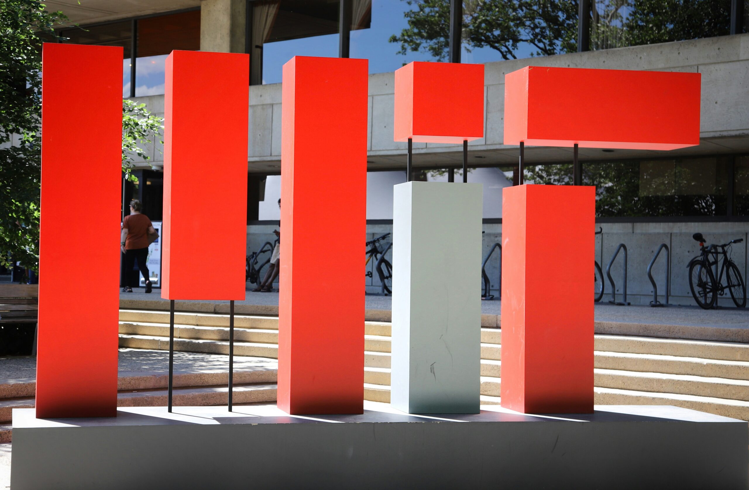 Is Scientific Funding No Longer Based on Merit? MIT Clashes with White House