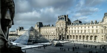 Break in Louvre Heist: Two Suspects Arrested at Airport in €88 Million Jewel Theft
