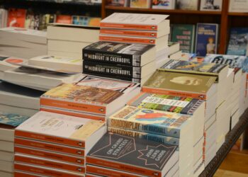 Jilly Cooper, Queen of Racy Fiction, Passes Away at 88