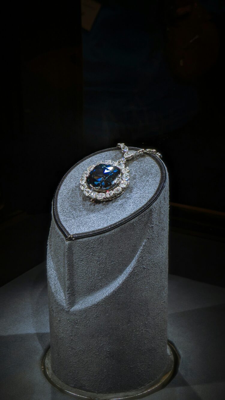 Why the Louvre Jewelry Theft Was an Attack on French Fashion History