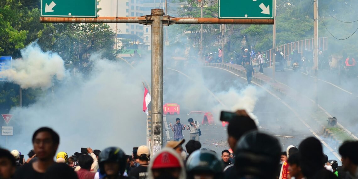 Can Indonesian Lawmakers Justify Their Allowance Increase to Angry Voters?