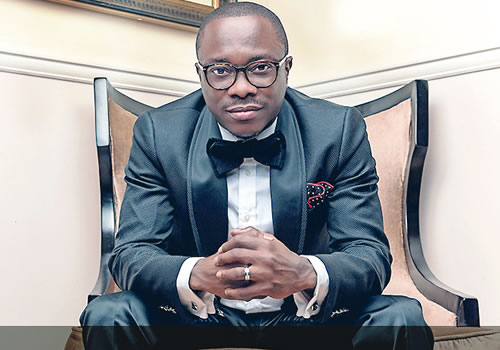 Veteran comedian and actor Julius Agwu has announced the death of his mother