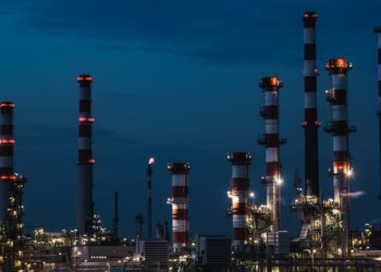 Is LAX at Risk? Chevron Refinery Fire Erupts in Key Jet Fuel Unit