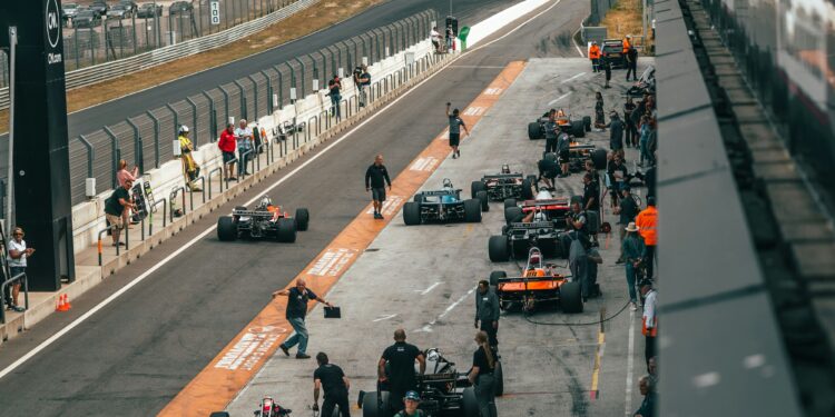 Russell Wins in Singapore as McLaren Seal Constructors’ Title