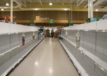 SNAP Crisis Sparks Anger: “We Work Hard, But They Take Our Food”