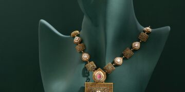 Why the Louvre Jewelry Theft Was an Attack on French Fashion History