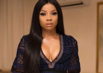 Is Toke Makinwa's "Less-is-More" Baby Bathing Method Right for Nigeria?