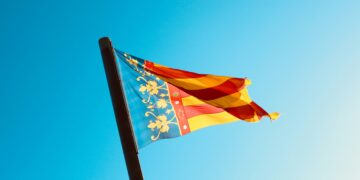 Valencia Leader Resigns Over Handling of Deadly Floods