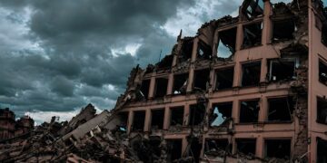 Russia Pounds Ukraine as 600,000 Left in Darkness