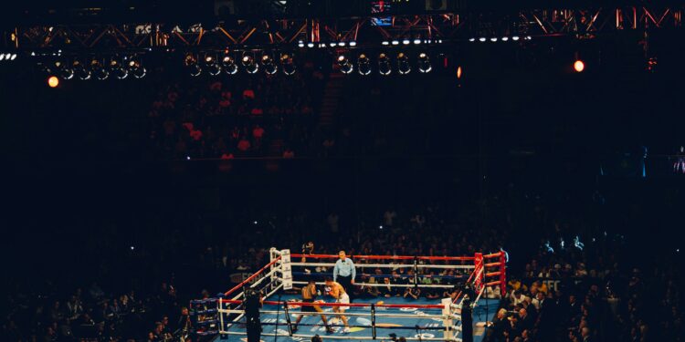 Makhachev Overpowers Della Maddalena to Grab UFC Title in Second Weight Class at MSG