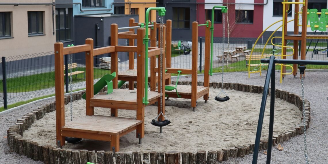 Schools Across Australia and NZ Abruptly Close After Shocking Discovery in Sandpits