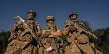 As Ukraine Fights Russia, a New Battle Erupts Within Its Own Government