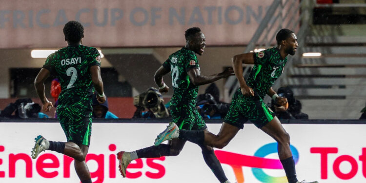 Lookman Plays a Key Role as Nigeria Beat Tunisia 3-2 to Secure AFCON Round of 16 Spot