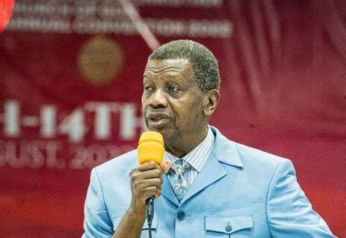 Why I Prefer Male Secretaries Over Female - Pastor Adeboye