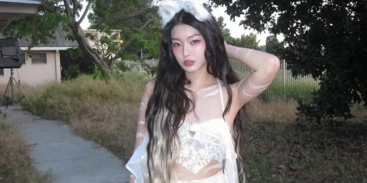 (Lessons from The Summer I Turned Pretty's Belly and KATSEYE's Yoonchae)