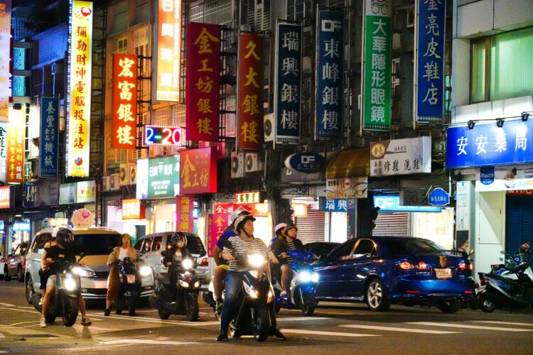 Knife-Wielding Attacker Kills Three in Taiwan Metro After Deploying Smoke Bomb