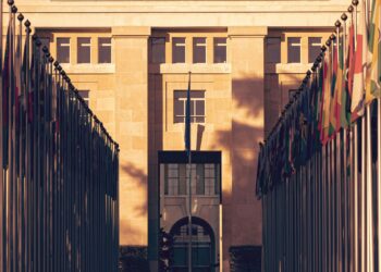 UN Alarmed as US Aid Plummets to $2 Billion