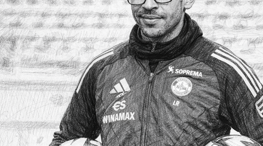 Rosenior Insists He Is His Own Man After Taking Charge at Chelsea