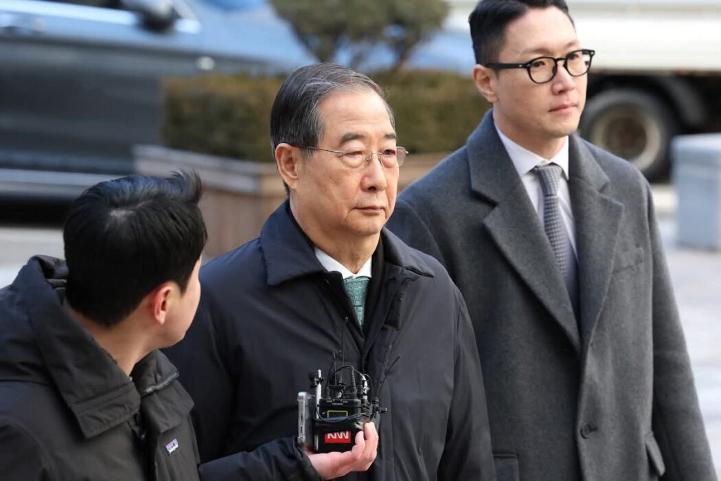 A South Korean court delivered a judgment to the nation on Wednesday, sentencing former Prime Minister Han Duck-soo to 23 years in prison