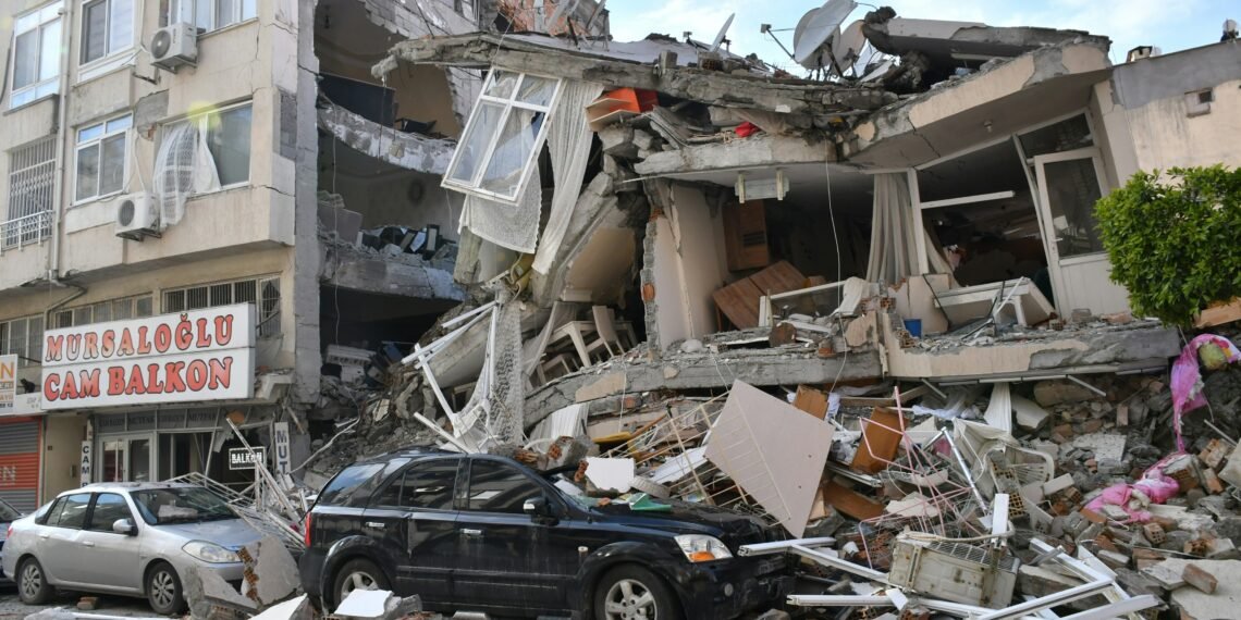 Mexico Shakes: 6.3 Quake Hits South