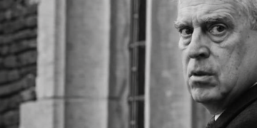 Ex-Protection Officers Urged to Spill Everything on Prince Andrew
