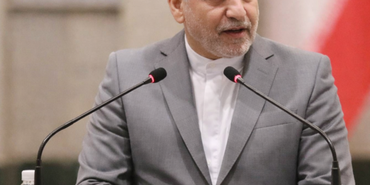 US Negotiators Set to Accept Iranian Nukes for “Fake” Peace