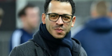 Rosenior Unsure on Cucurella Return as Chelsea Face Defensive Concern