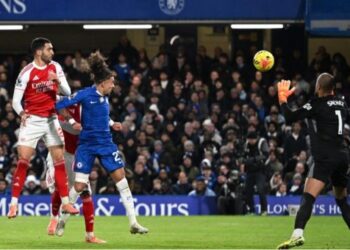 Arsenal Welcomes Chelsea in Big London Derby as Title and Top Four Hopes on the line