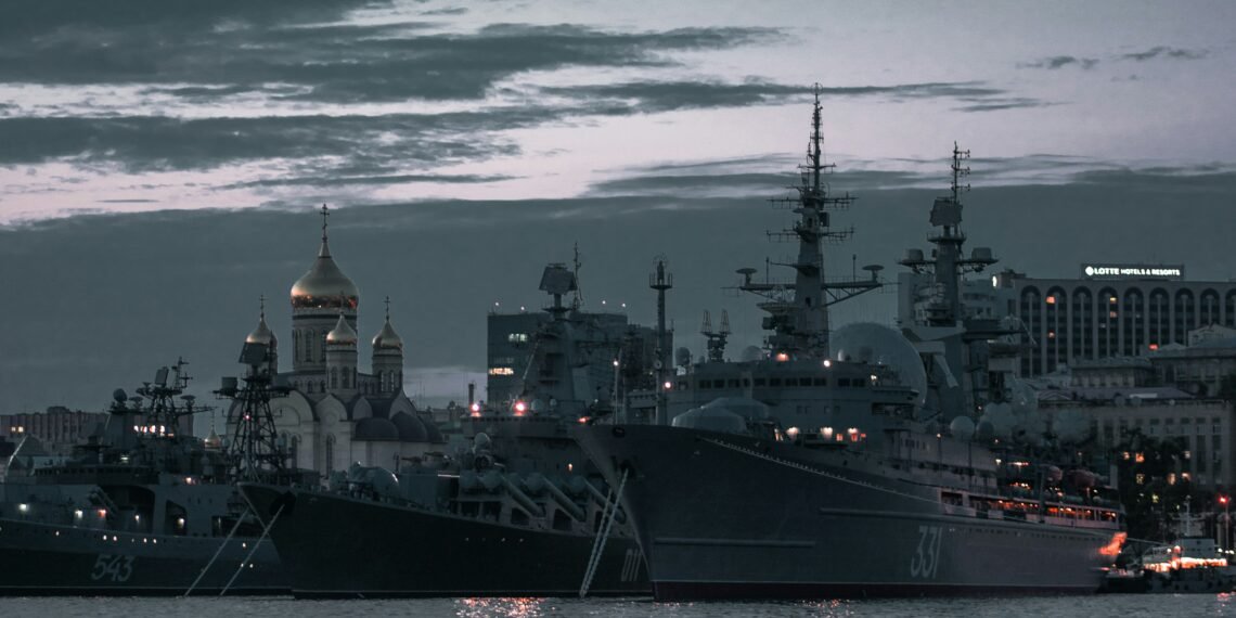 UK Deploys Warships to Arctic as Trump's Greenland Threats Loom